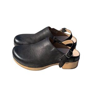 Dansko Berry Clogs – Black, Size 37 (approx. US 6.5–7)